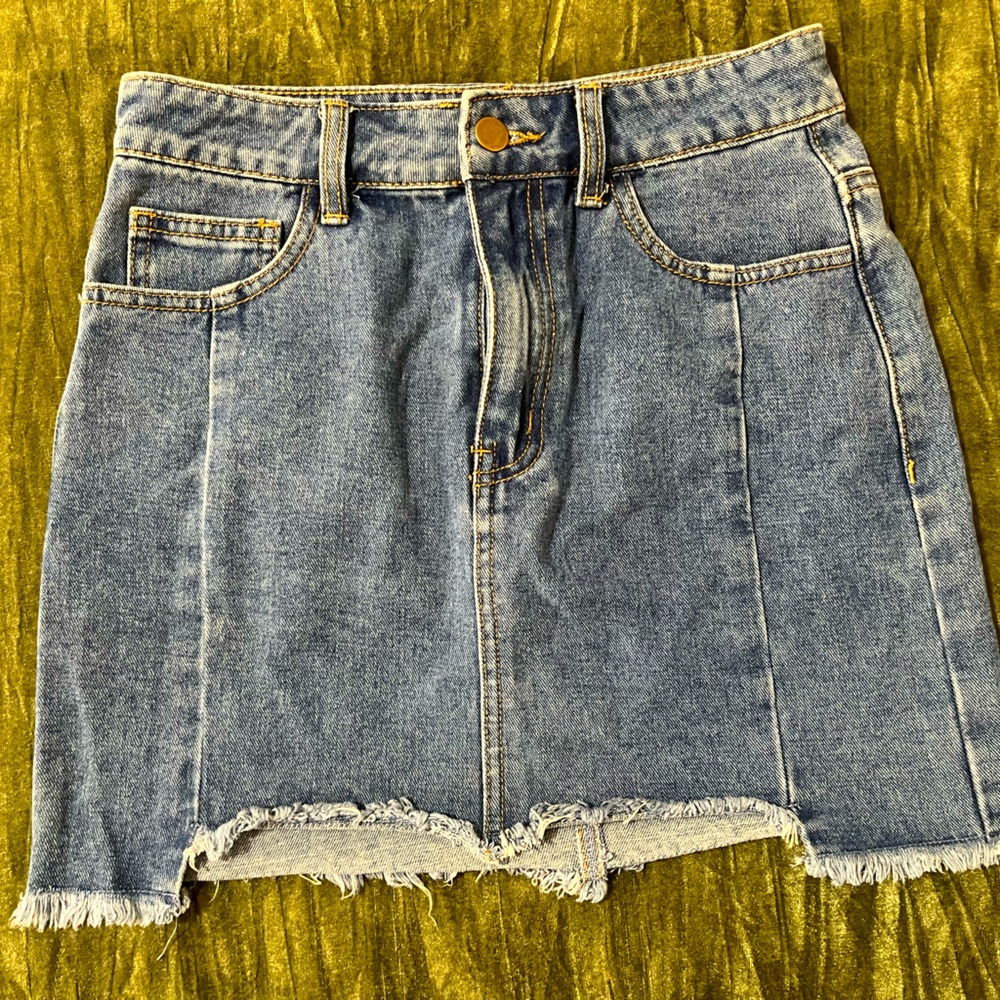 Cute mini skirt